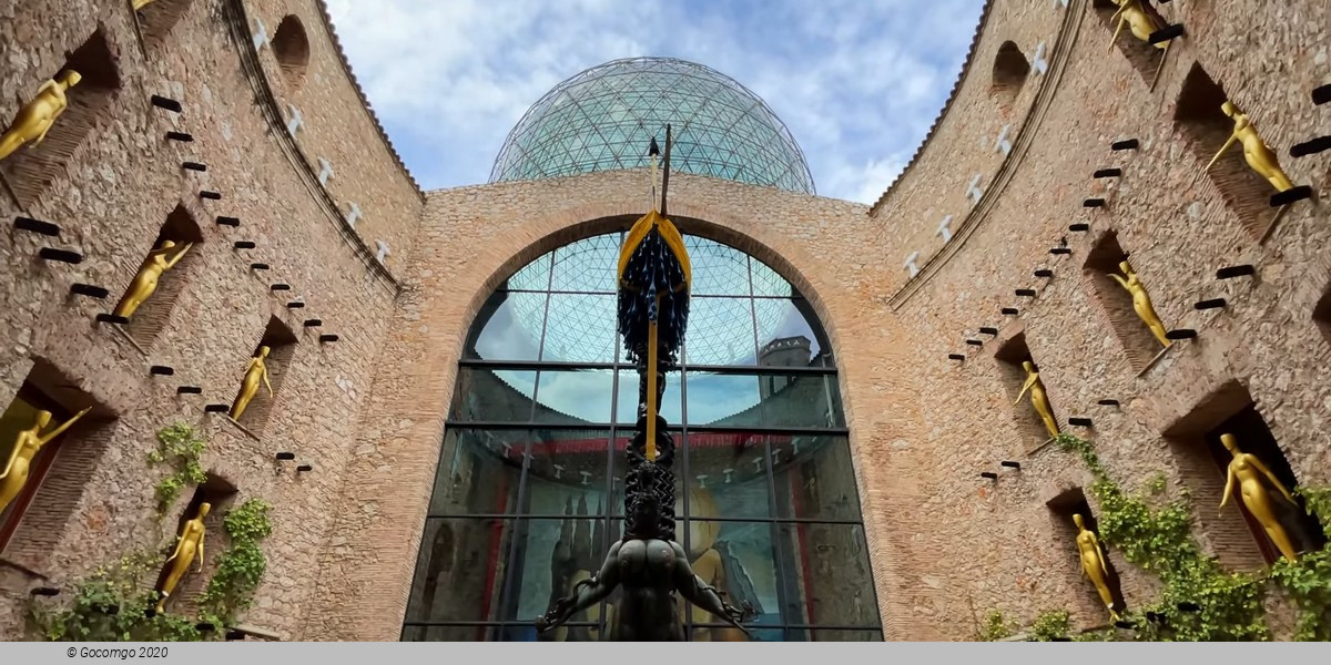 Girona and Dali Museum in Figueres from Barcelona in a Small Group Tour