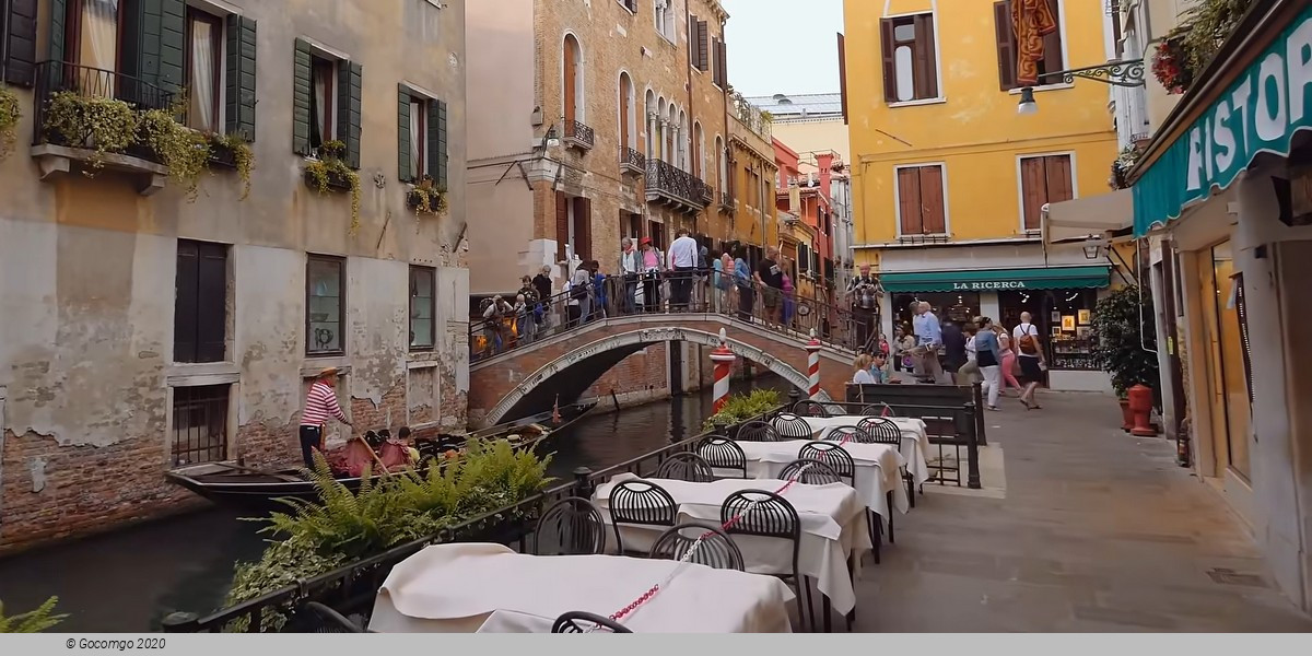 Guided Tour of the Hidden Gems of Venice and Rialto Market Visit