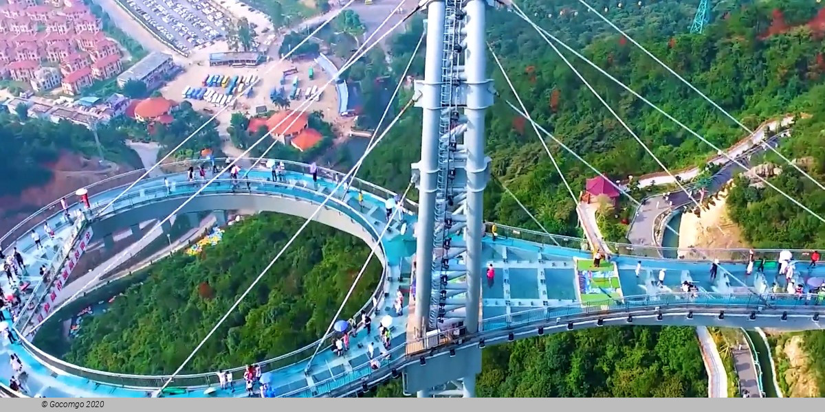 Private Day Tour to Gulong Canyon and Glass Bridge from Guangzhou