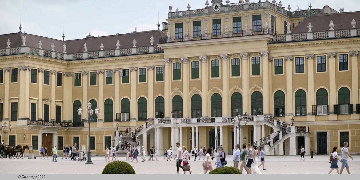 Schonbrunn Palace, photo 2