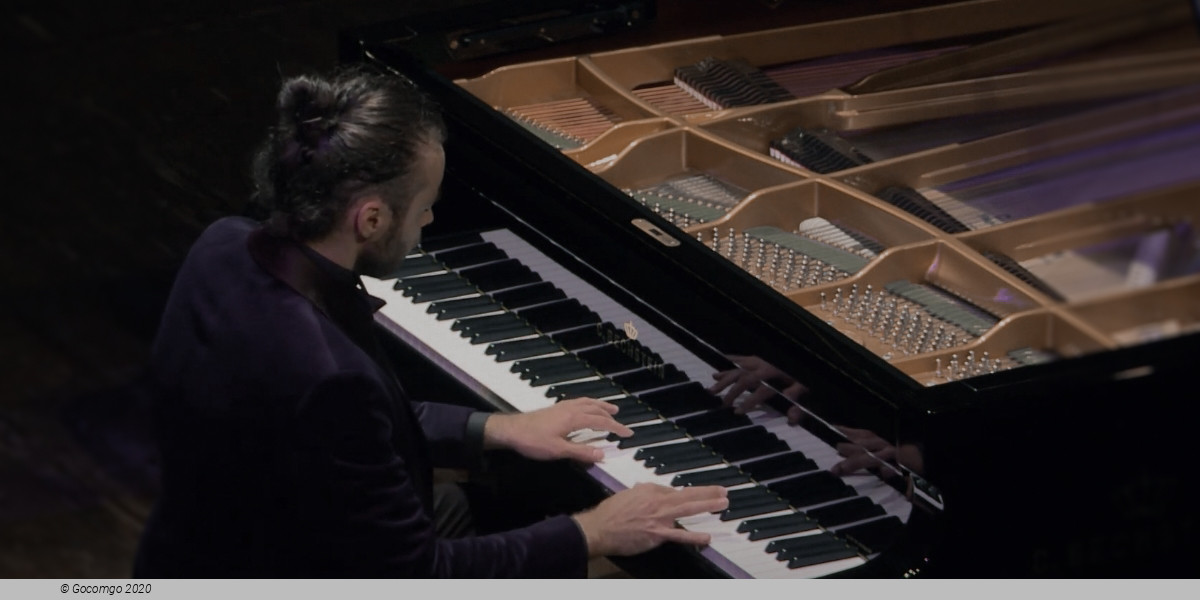 Master Pianists in the Recital Hall: George Li, photo 1