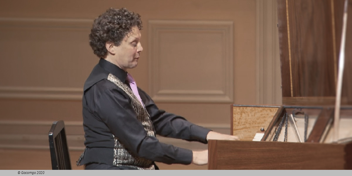 Mozart meets Chaplin and a Cat, photo 1