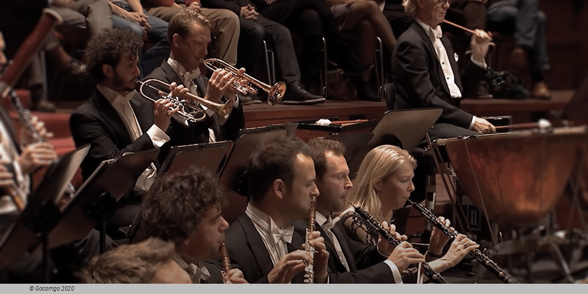 Hartmut Haenchen conducts Bruckner's Symphony No. 8, photo 1