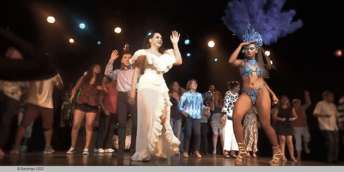 Scene 1 from the show "Ginga Tropical"