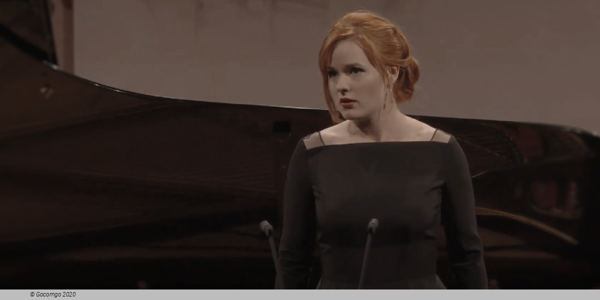 Alina Adamski, photo 1