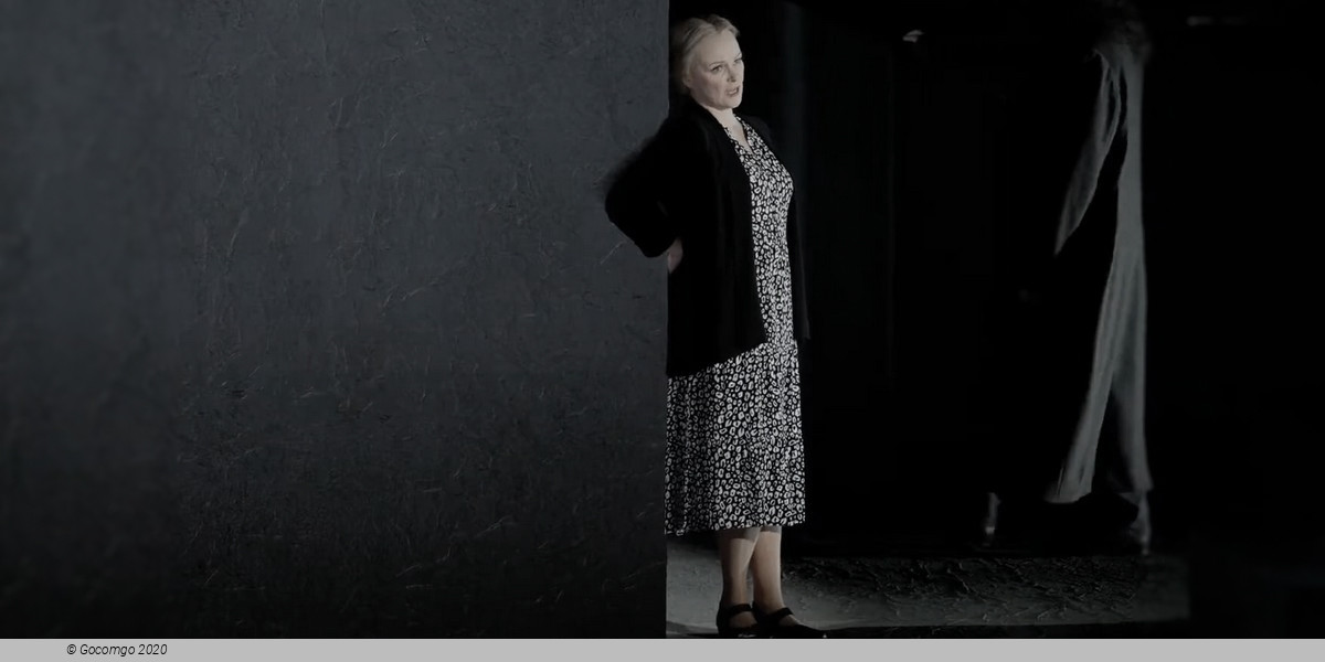 Adriana Mater, photo 2